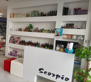 zona productos salón Scorpio